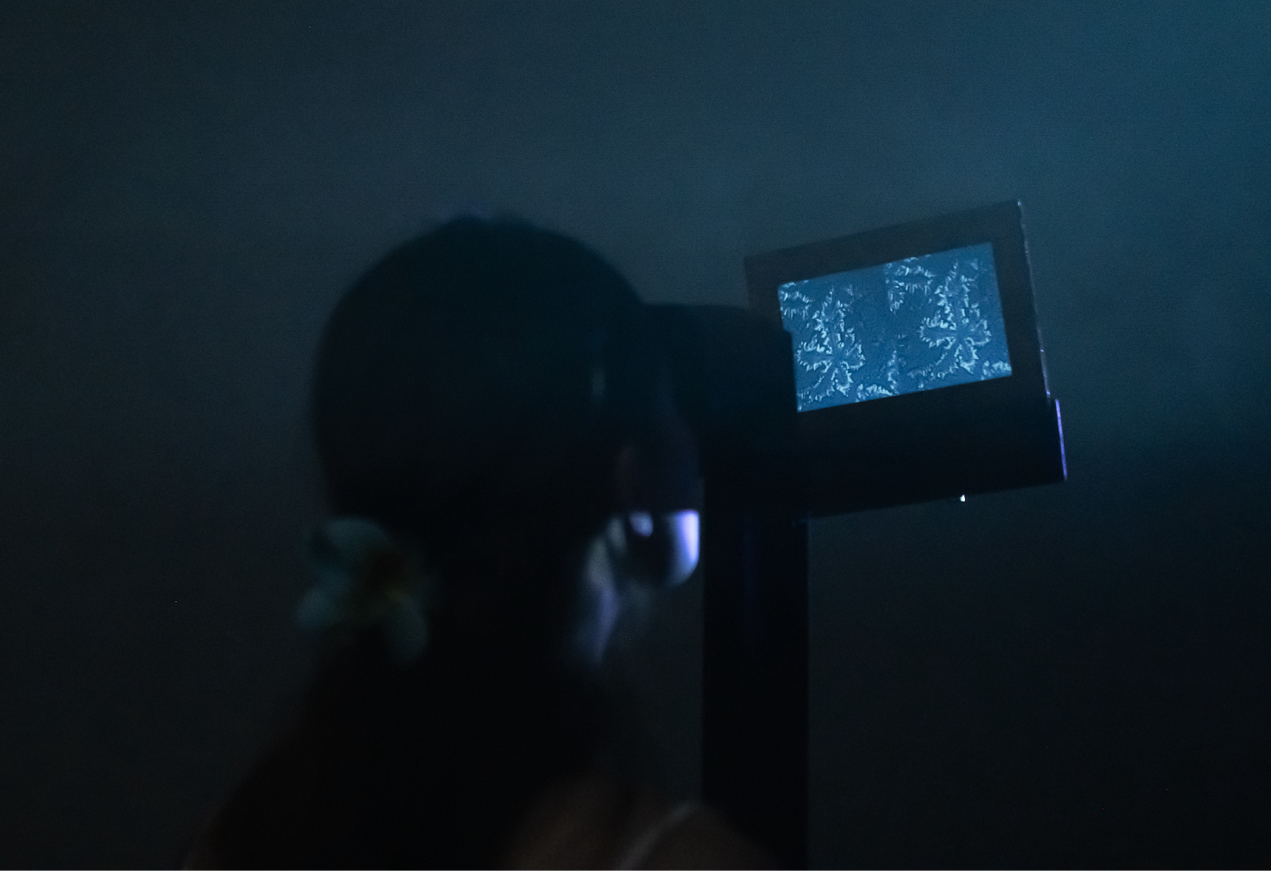 《孤儿泪》(Orphaned Tears),2025年 《河流志》(RIVER BIOGRAPHIES)系列作品 展出于瑞典斯德哥尔摩利尔耶瓦尔克斯美术馆(Liljevalchs Konsthall, Stockholm, SW)